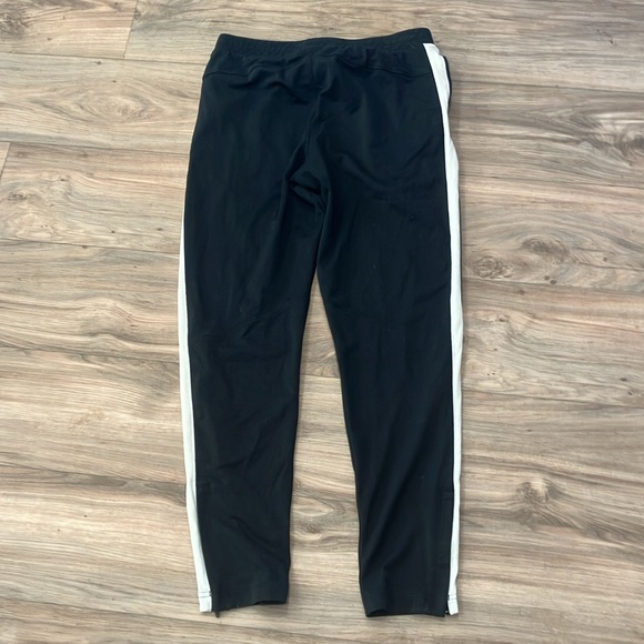 UNDER ARMOUR BOYS SWEATPANTS SIZE LARGE - Picture 2 of 4